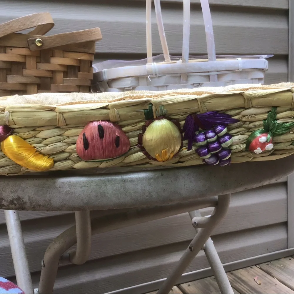 N/A wicker basket